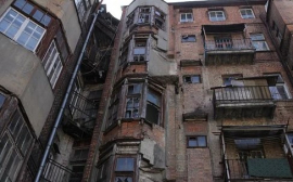 В Новосибирске за два года планируют расселить 30 аварийных домов
