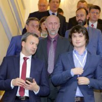 Дворкович пообещал господдержку новосибирской реиндустриализации