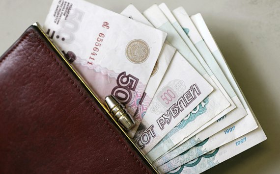 В Новосибирской области выросли зарплаты госслужащих