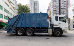 В Новосибирске более 50 млн рублей потратили на новые мусоровозы