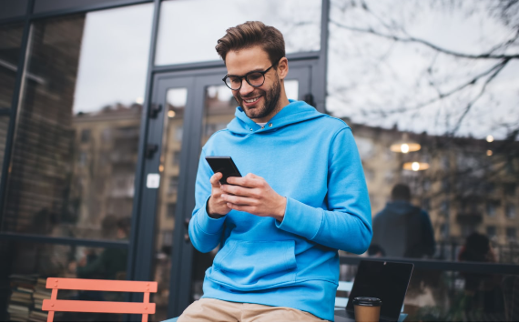 Новосибирцы не спешат отказываться от WhatsApp*