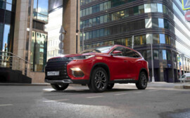 Только лучшее сибирякам: до конца года появится новая модель люксового EXEED. Китайский бизнес-класс – удачная покупка этой осенью