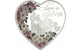 Россельхозбанк предлагает приобрести монеты в форме сердца в подарок на День Святого Валентина