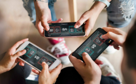 40% пользователей играют в игры на смартфонах в рабочее время – big data T2