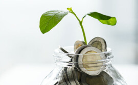 ВТБ: россияне сохранили тренд на накопления в июле