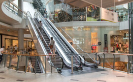 В Калининском районе Новосибирска открылись два новых торговых центра