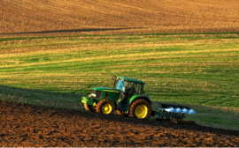 РСХБ: российские аграрии отдают предпочтение отечественной сельхозтехнике