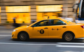 В Новосибирске цены на такси за 2023 год поднялись на 20%