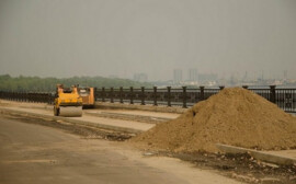 В Новосибирске ямы на дорогах залатают за 2,5 млрд рублей