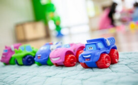 В России 300 млн рублей выделили на поддержку производителей детских товаров