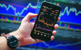 Шохин: Жители России скоро начнут переводить сбережения на фондовый рынок