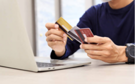 Россиянам с кредиткой посоветовали трезво оценивать свои финансовые возможности