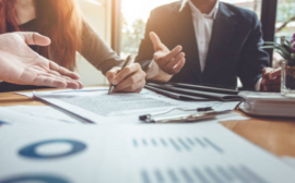 Кредитный брокер или мошенник: на что обратить внимание при выборе финансового консультанта