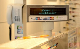 Травников остановил рост цен на продукты и топливо в Новосибирской области