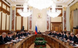 Кабмин запретил тратить материнский капитал на покупку автомобиля