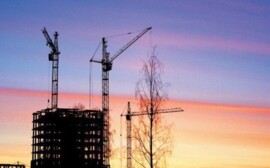 До конца года в Новосибирске сдадут долгострой на Кошурникова 