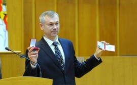 «Единая Россия» сообщила о готовности поддержать Андрея Травникова на выборах губернатора