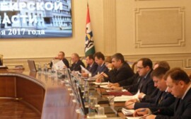 Травников поручил разработать «дорожную карту» по борьбе со смертью