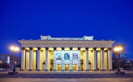 Новосибирск потратит на ремонт фасадов НОВАТа 158 млн рублей