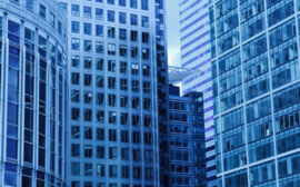 Продажи в половине новосибирских строек приостановлены