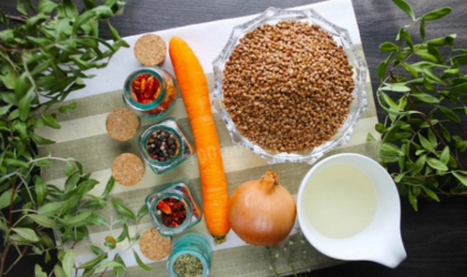 Лук, пшено и гречка возглавили перечень дешевеющих товаров во 2 квартале 2024 года — анализ АКОРТ