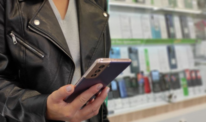 Сибиряки меняют гудки в телефоне на хиты 90-х