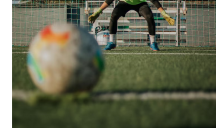 Футболисты, изменившие правила игры: как один игрок вызывает реформу