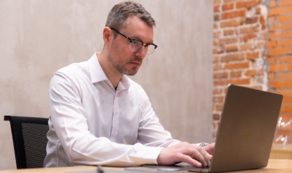 «Расчёт премий» или «задолженность» - какие вредоносные письма открывают сотрудники