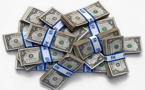 Экономист Колташов не считает фантастикой доллар за 50 рублей