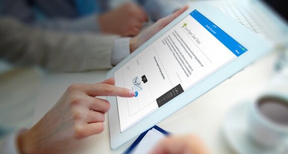 Альфа-Банк внедрил электронное подписание документов в отделениях 