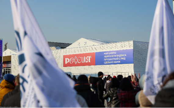 Вставка «Россия» на ВДНХ вызвала большой интерес у новосибирцев