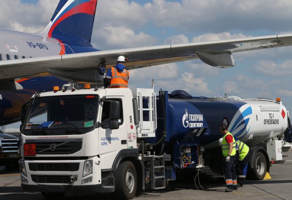 «Газпромнефть-Аэро» внедрила спутниковый мониторинг аэродромных топливозаправщиков