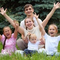 Новосибирские семьи, ставшие многодетными, получили сразу два «материнских капитала»