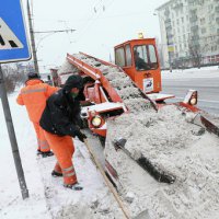 За прошедшие сутки с дорог Новосибирска вывезли 8,5 тысяч кубометров снега