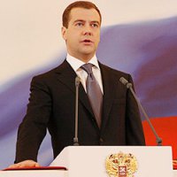 Медведев: Россия полностью обеспечена отечественным зерном и мясом