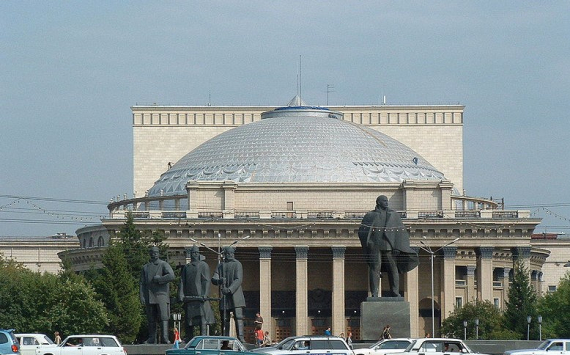 В Новосибирске оперный театр отреставрируют за 360,4 млн рублей
