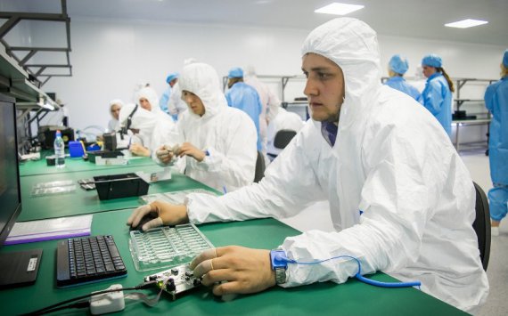 Первый в России завод уникальных трансиверов начал работу в Новосибирске