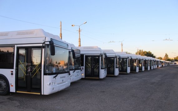 В Новосибирске на бюджетные средства  закупят 19 автобусов и 24 троллейбуса