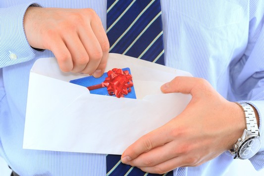 &#x0411;&#x0430;&#x043D;&#x043A;&#x20;&#x00AB;&#x041E;&#x0442;&#x043A;&#x0440;&#x044B;&#x0442;&#x0438;&#x0435;&#x00BB;&#x20;&#x0432;&#x20;1,8&#x20;&#x0440;&#x0430;&#x0437;&#x0430;&#x20;&#x0443;&#x0432;&#x0435;&#x043B;&#x0438;&#x0447;&#x0438;&#x043B;&#x20;&#x0434;&#x043E;&#x0441;&#x0442;&#x0430;&#x0432;&#x043A;&#x0443;&#x20;&#x0440;&#x043E;&#x0437;&#x043D;&#x0438;&#x0447;&#x043D;&#x044B;&#x0445;&#x20;&#x0431;&#x0430;&#x043D;&#x043A;&#x043E;&#x0432;&#x0441;&#x043A;&#x0438;&#x0445;&#x20;&#x043F;&#x0440;&#x043E;&#x0434;&#x0443;&#x043A;&#x0442;&#x043E;&#x0432;&#x20;&#x0432;&#x20;2022&#x20;&#x0433;&#x043E;&#x0434;&#x0443;