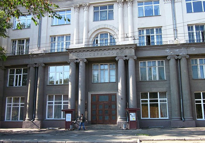 В Новосибирске за 700 млн рублей отремонтировали Большой зал консерватории