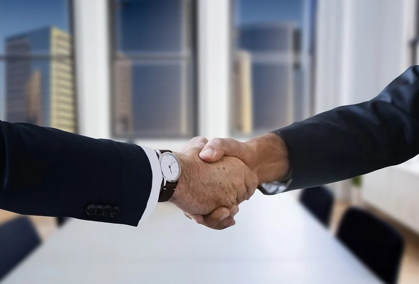 Губернатор Травников оценил масштаб «Технопрома-2024» в Новосибирске