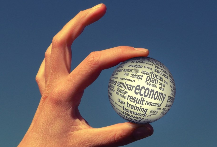 &#x0412;&#x20;&#x041D;&#x043E;&#x0432;&#x043E;&#x0441;&#x0438;&#x0431;&#x0438;&#x0440;&#x0441;&#x043A;&#x043E;&#x0439;&#x20;&#x043E;&#x0431;&#x043B;&#x0430;&#x0441;&#x0442;&#x0438;&#x20;&#x043E;&#x0431;&#x0441;&#x0443;&#x0434;&#x0438;&#x043B;&#x0438;&#x20;&#x0440;&#x0430;&#x0437;&#x0432;&#x0438;&#x0442;&#x0438;&#x0435;&#x20;&#x044D;&#x043A;&#x043E;&#x043D;&#x043E;&#x043C;&#x0438;&#x043A;&#x0438;