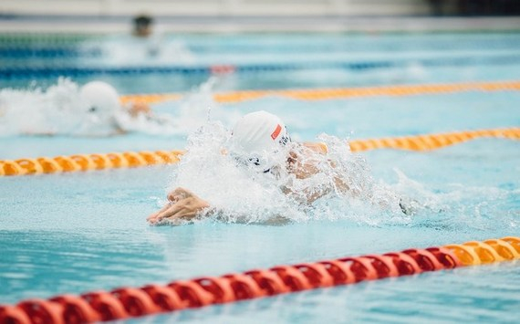 В Новосибирске открыли новый спорткомлекс с бассейном