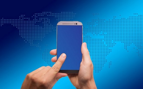 Экономист Разуваев связал ограничения на переводы с борьбой с мошенниками