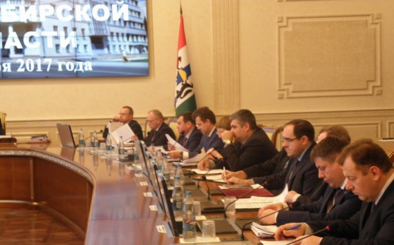 Травников поручил разработать «дорожную карту» по борьбе со смертью