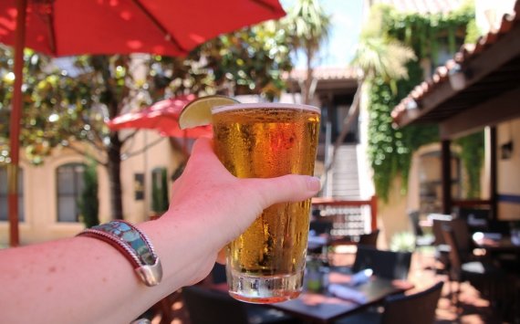 &#x0412;&#x20;&#x0413;&#x043E;&#x0441;&#x0434;&#x0443;&#x043C;&#x0435;&#x20;&#x043F;&#x043E;&#x0434;&#x0434;&#x0435;&#x0440;&#x0436;&#x0430;&#x043B;&#x0438;&#x20;&#x0432;&#x0432;&#x0435;&#x0434;&#x0435;&#x043D;&#x0438;&#x0435;&#x20;&#x043C;&#x0438;&#x043D;&#x0438;&#x043C;&#x0430;&#x043B;&#x044C;&#x043D;&#x043E;&#x0439;&#x20;&#x0446;&#x0435;&#x043D;&#x044B;&#x20;&#x043D;&#x0430;&#x20;&#x043F;&#x0438;&#x0432;&#x043E;