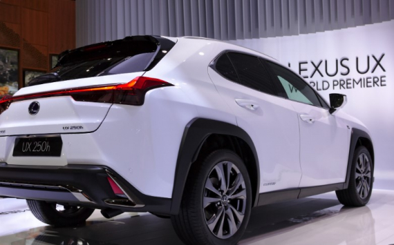 Бывший дилерский центр Lexus в Новосибирске продали за 155,4 млн рублей